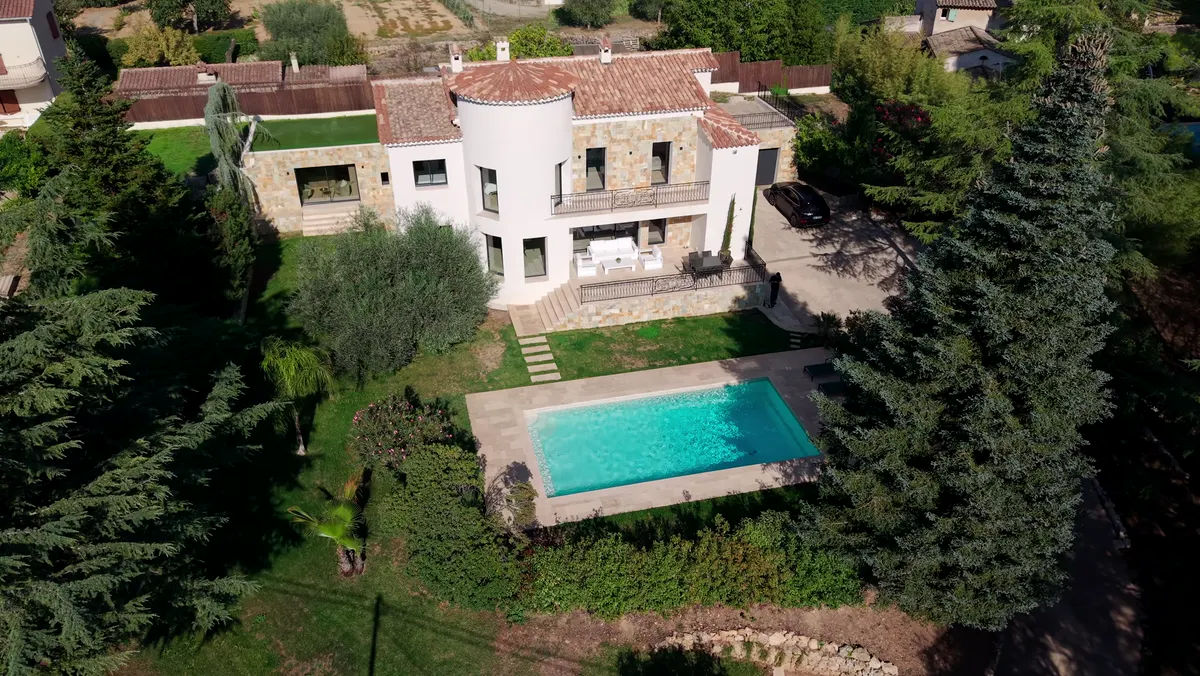 Châteauneuf-Grasse, Villa vue du ciel