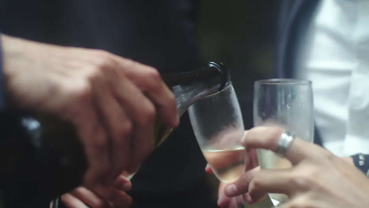 Champagne servito nelle coppe